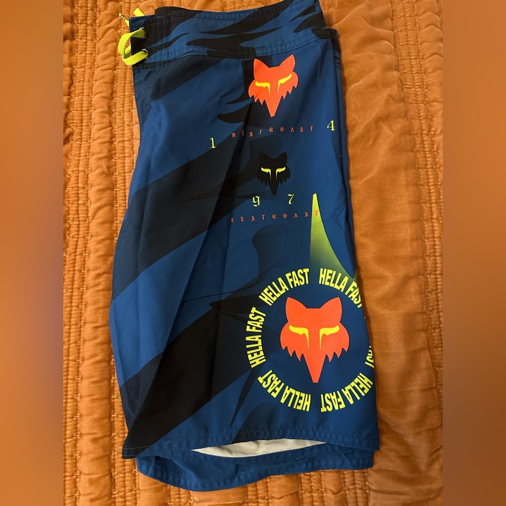 Fox Racing board shorts - Picture 5 of 6